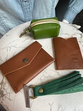 PLG littles bundle dop key chain wallet tassel